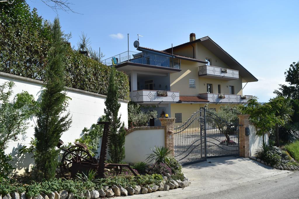 Villa Leonardo Apartments Bucchianico Exterior foto